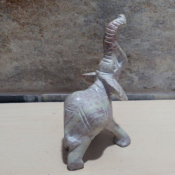 Small Hand Carved Elephant Figurine Pink White Stone Marble Onyx Trunk Raised - Picture 11 of 12